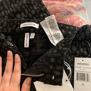 Good American Good Legs Crop Leopard Foil